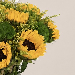Sunflower Get Well Flower Arrangement in Glass Vase – Welcome Back Flowers 7