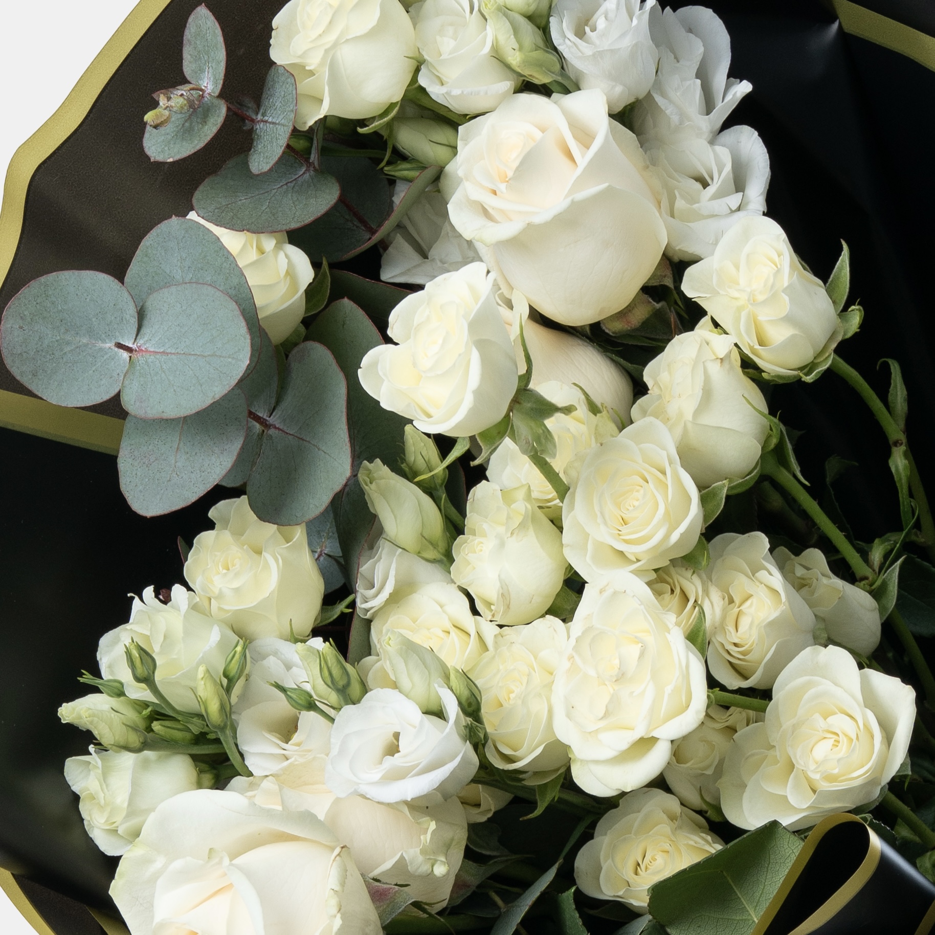 Luxury White Spray Rose Bouquet | Premium White Rose Bouquet | Flori Mart Qatar 5