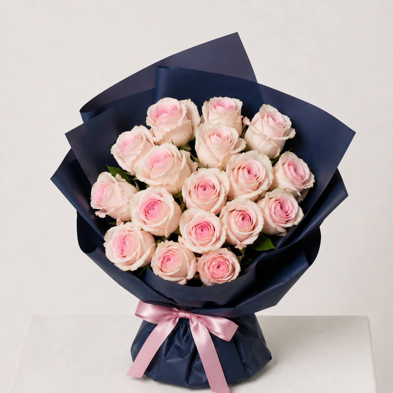 Luxury Small Light Pink Rose Bouquet in Navy Wrapping | 15 Premium Roses
