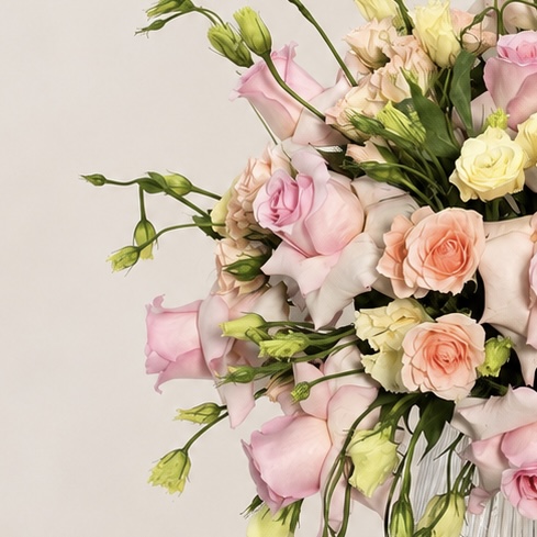 Pink Roses Get Well Arrangement in Luxury Glass Vase – Alhamdulillah Ala Al Salama 5
