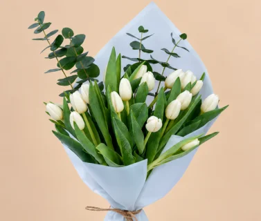 White Tulip Bouquet with Eucalyptus | 15 Tulips 3