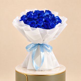 Blue Rose Bouquet with White Wrap | 50 Roses 2
