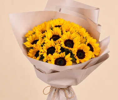 Sunflower Bouquet with Beige Wrap | 25 Sunflowers 3